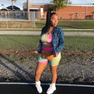 Meet your Posher, Jaela